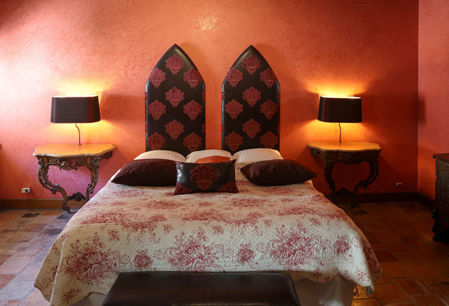 Nothing beats the experience of a night in a Loire château, a stay that immerses you in the history and luxury of France's most prestigious estates.