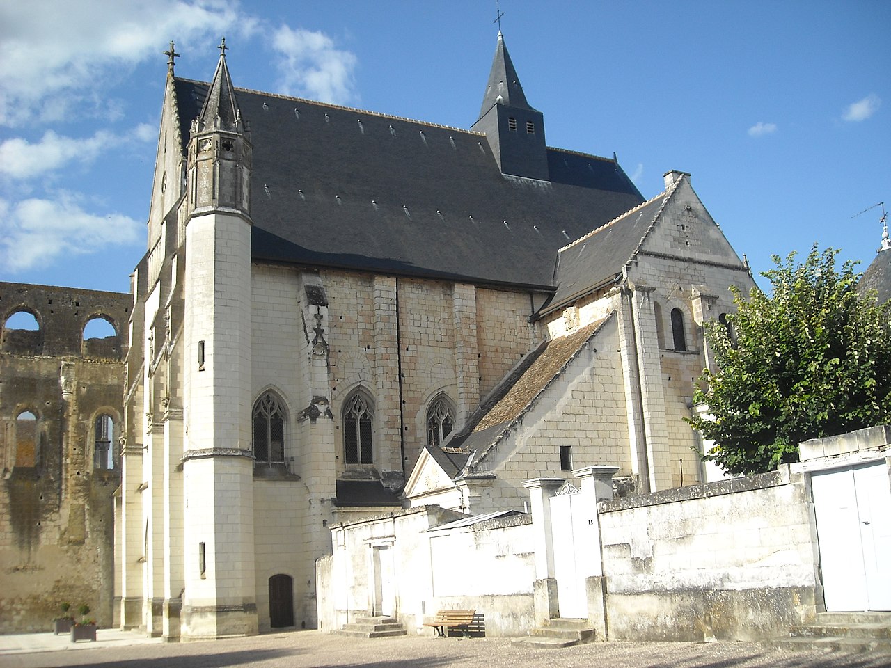 Grand clocher de Beaulieu-lès-Loches